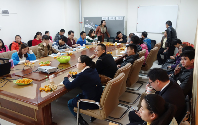 目前天度客戶沙龍已順利舉行4期，我們將一直秉承全公益、凈干貨、不推銷產(chǎn)品的理念，助力天度新老客戶開展網(wǎng)絡營銷和移動互聯(lián)網(wǎng)營銷。